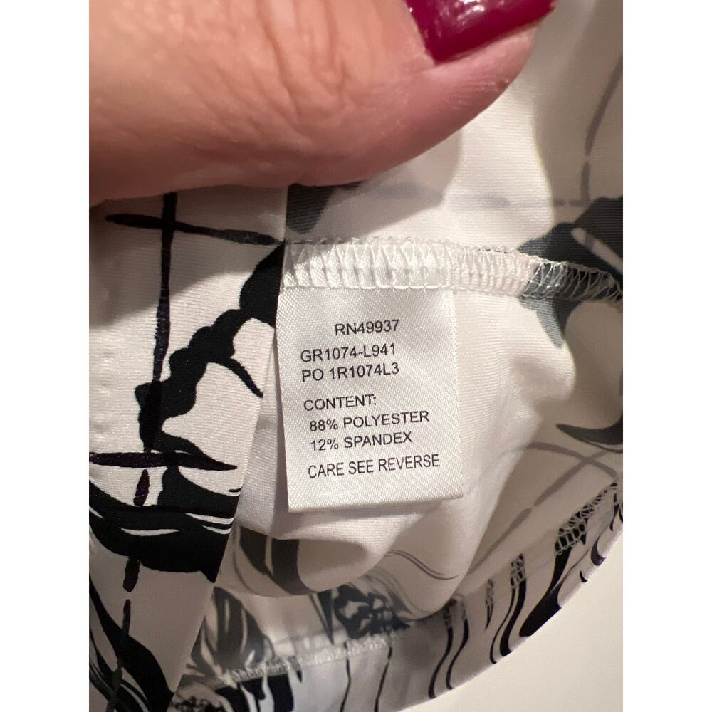 Tail size large black & white sleeveless golf top - Picture 3 of 3